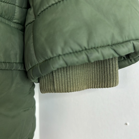 12-18m Uniqlo Puffer Coat - Picture 3 of 6